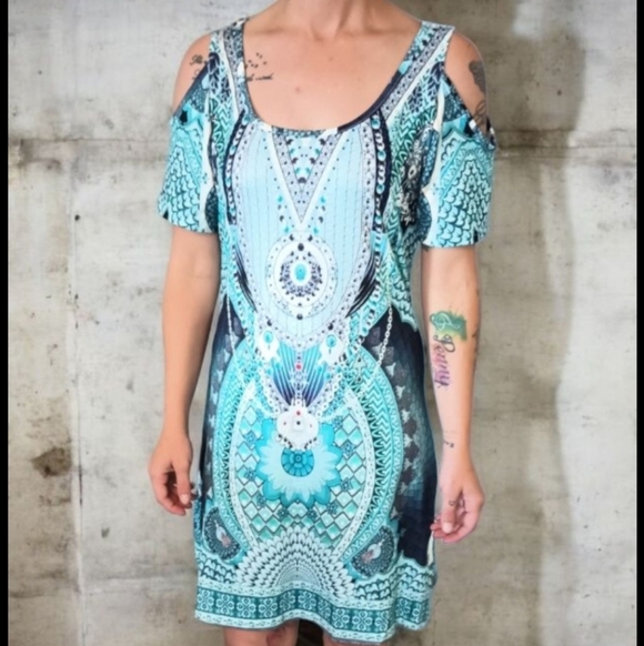 Cold Shoulder Dress - Picture 2 of 15